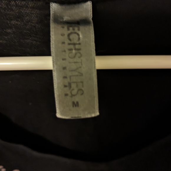 SOLD Women's M Y2K tee affliction style perfect condition V neck angel wings - Picture 2 of 3